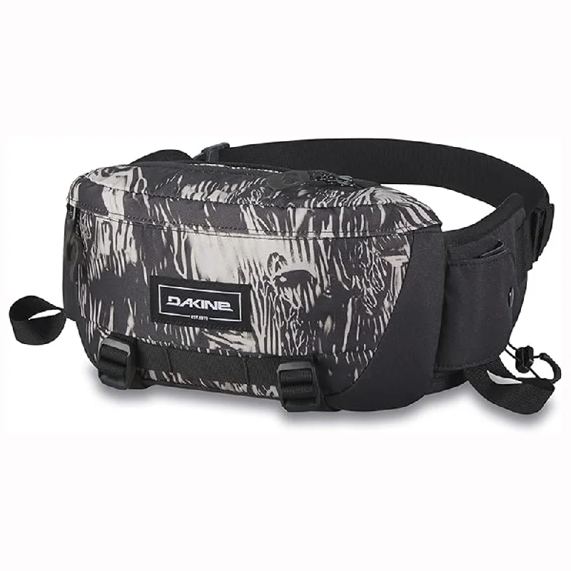 Camping hiking trail flair-Dakine Men's Sandblast 2L One Size Hot Laps Bike Lumbar Fanny Pack Backpack - 10003406-SANDBLAST