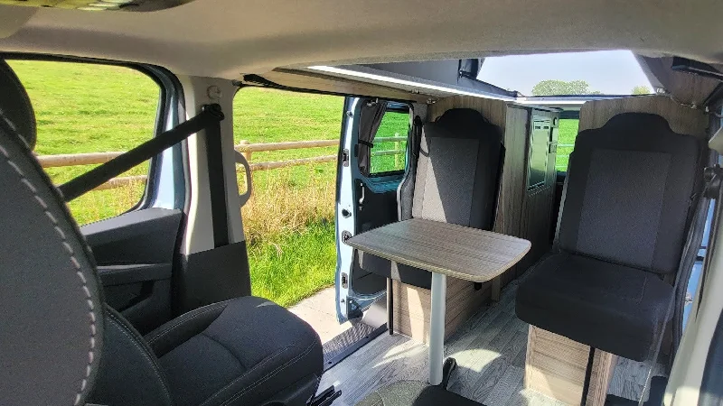 windproof camping pole sacks-The Flagship Witley Twin-Bed Campervan Conversion with Toilet for Renault Trafic: Available with 4, 5, or 6 Travelling Seats